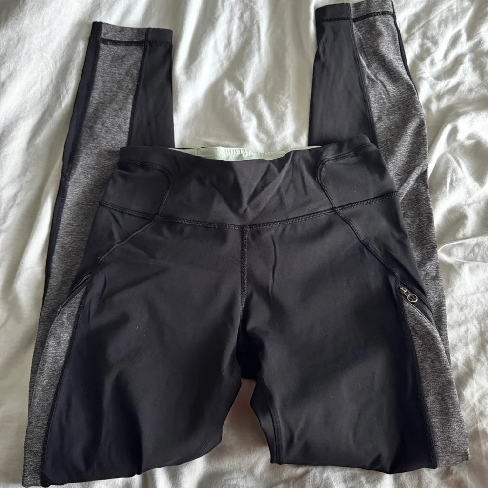 1 Lululemon Rain-On Train-On Tight - Black / Heathered Black
